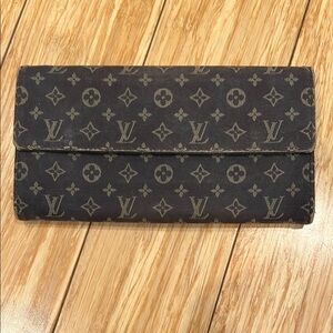 Louis Vuitton Monogram Denim Sarah Wallet